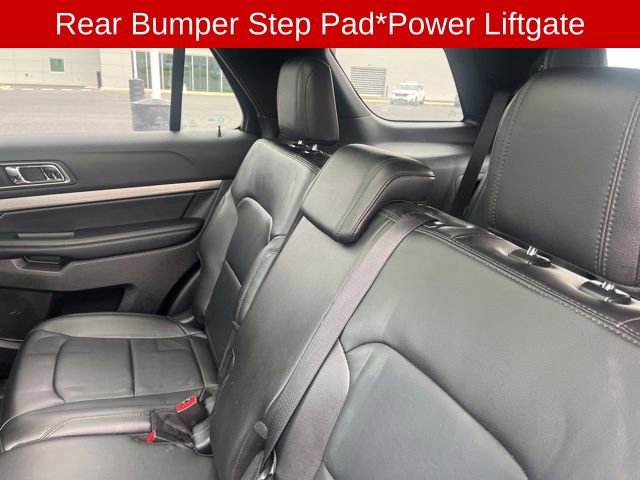 Used 2018 Ford Explorer XLT w/ Equipment Group 202A image 11