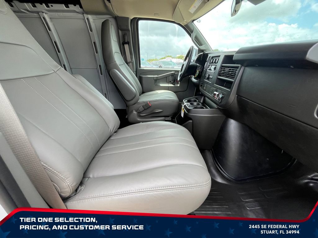 New 2026 GMC Savana 2500 RWD image 14