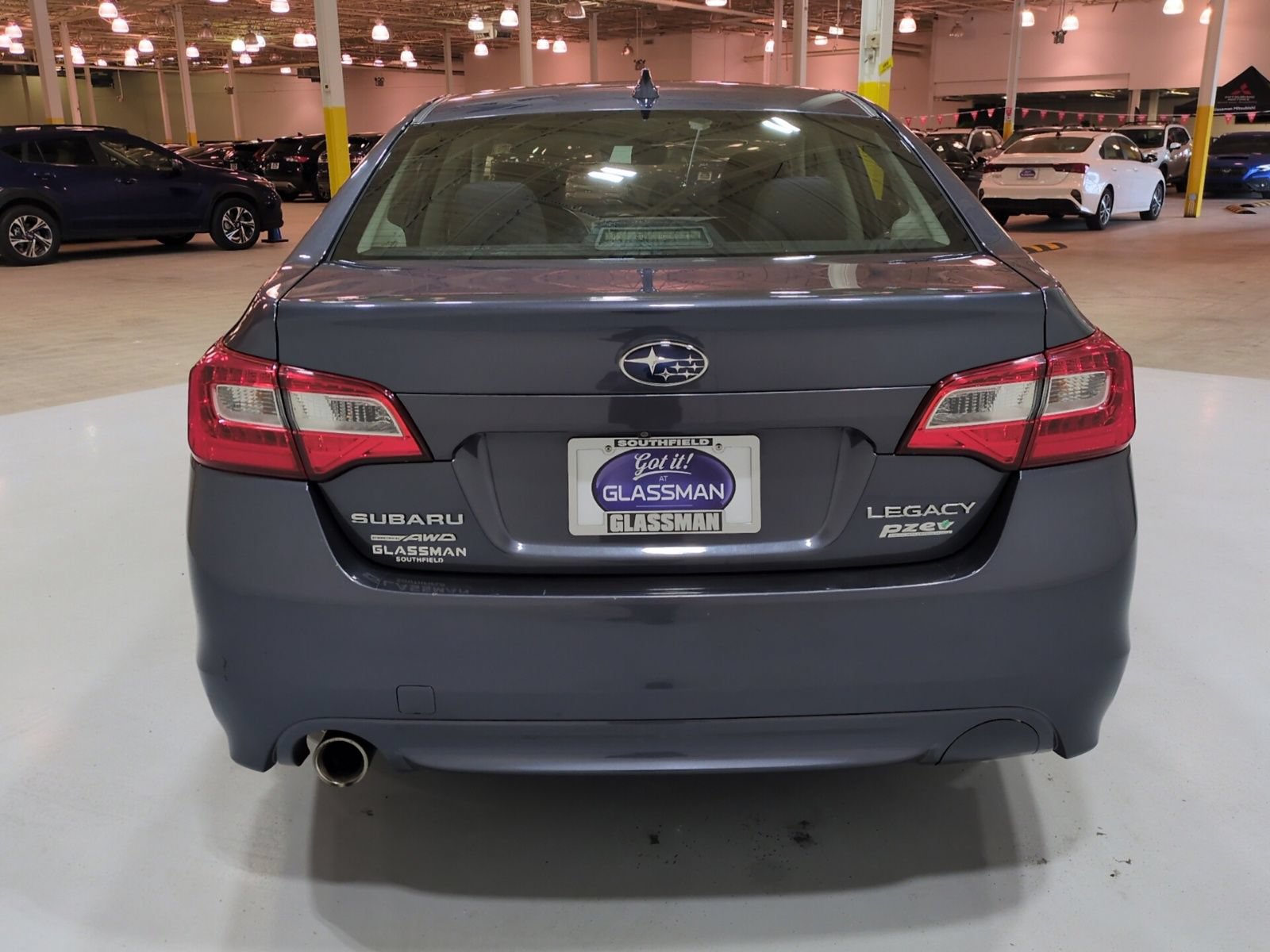 Used 2017 Subaru Legacy 2.5i Premium AWD/4WD image 4