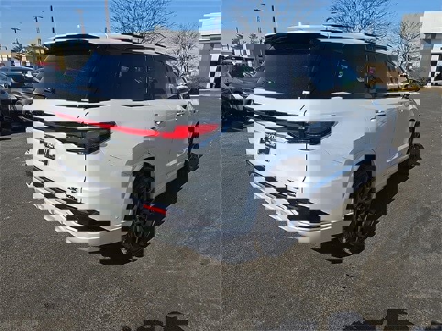 New 2026 Lexus TX 500h AWD image 3