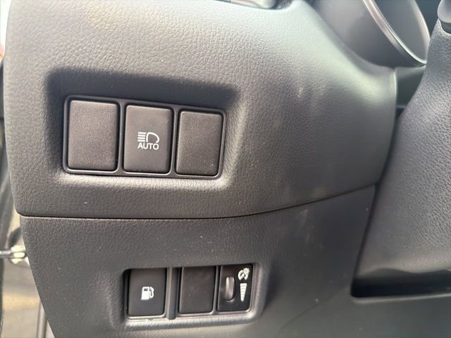 Certified 2021 Toyota C-HR LE image 16