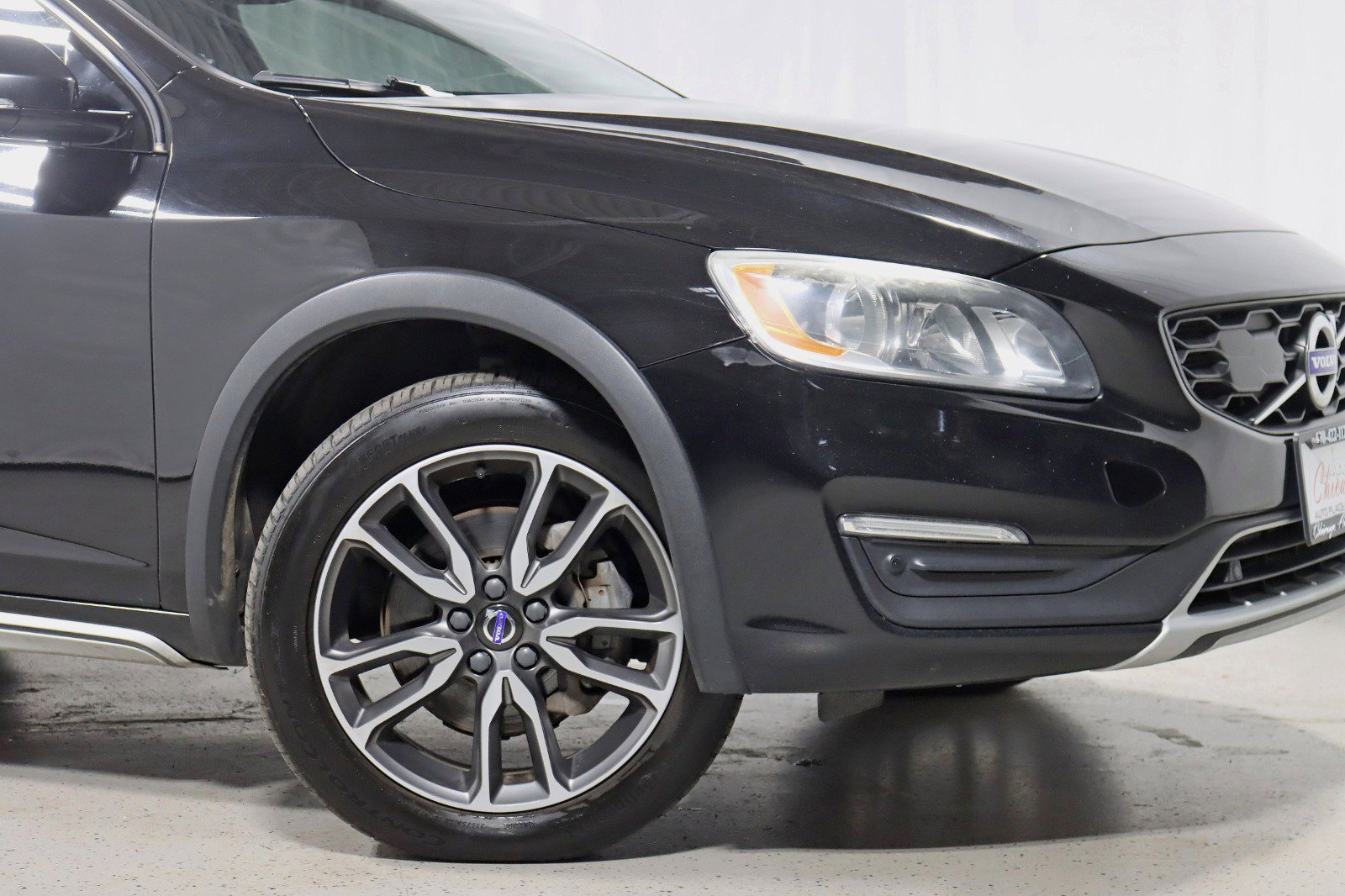 Used 2018 Volvo V60 T5 Cross Country w/ Convenience Package image 5