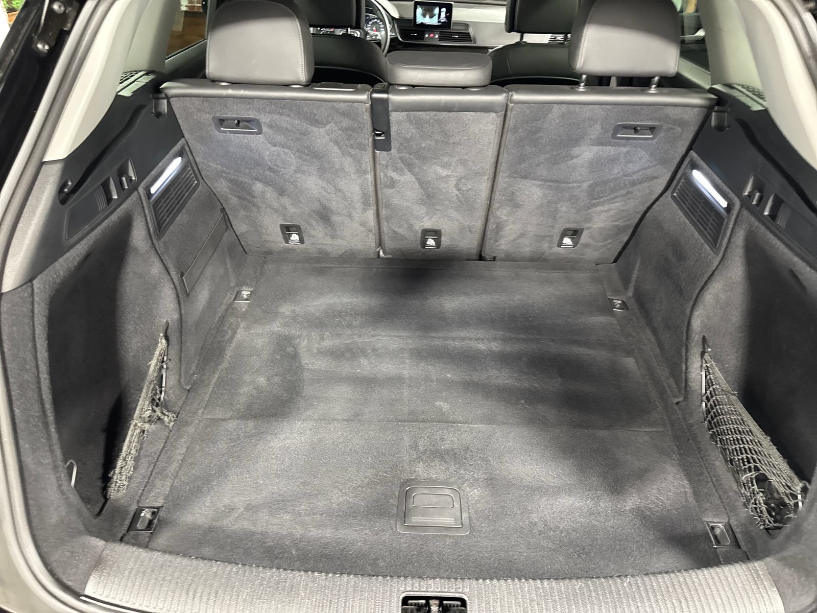 Used 2019 Audi Q5 2.0T Premium w/ Convenience Package AWD/4WD image 27