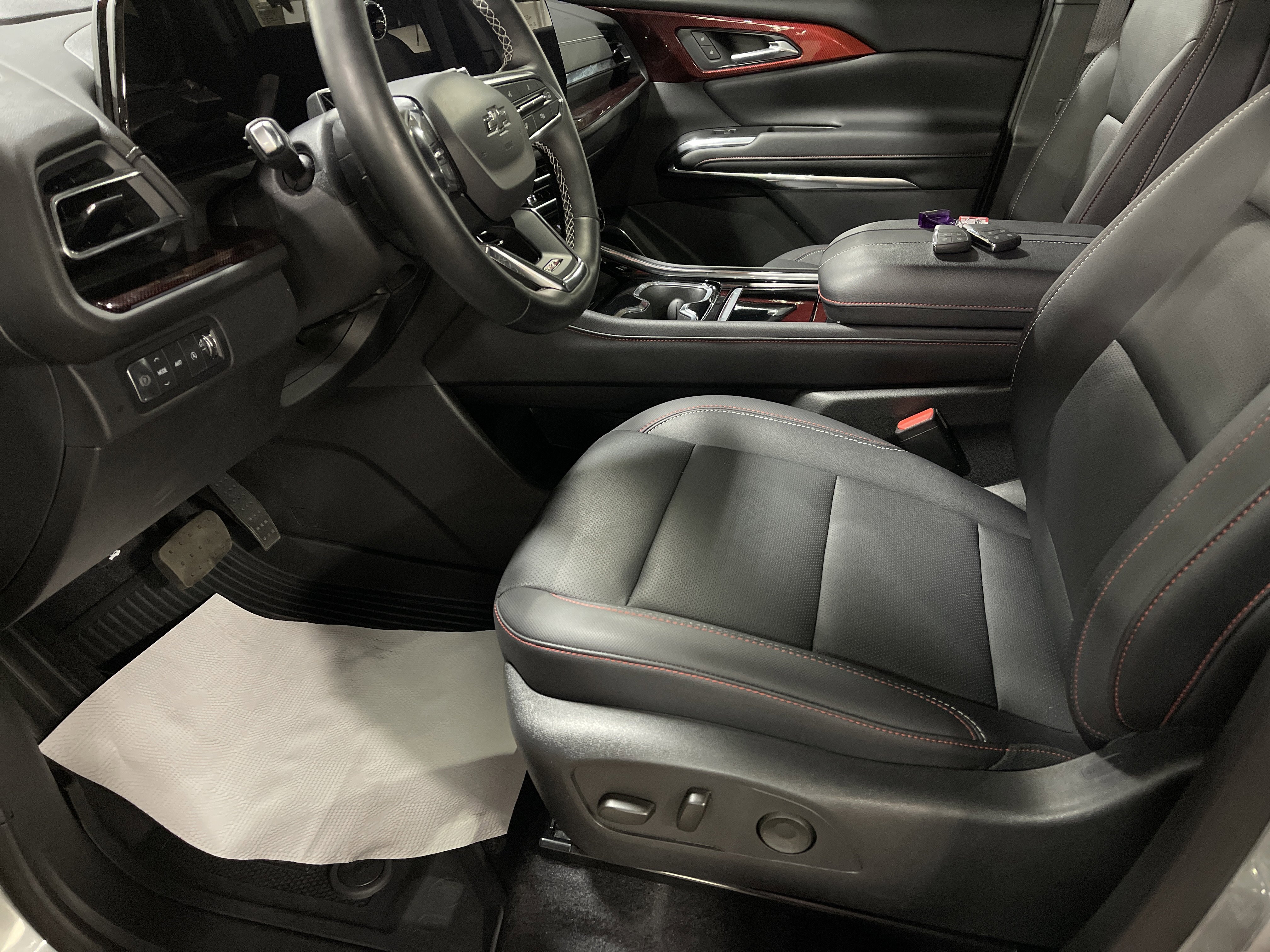 Used 2025 Chevrolet Traverse Z71 w/ Enhanced Driving Package image 10