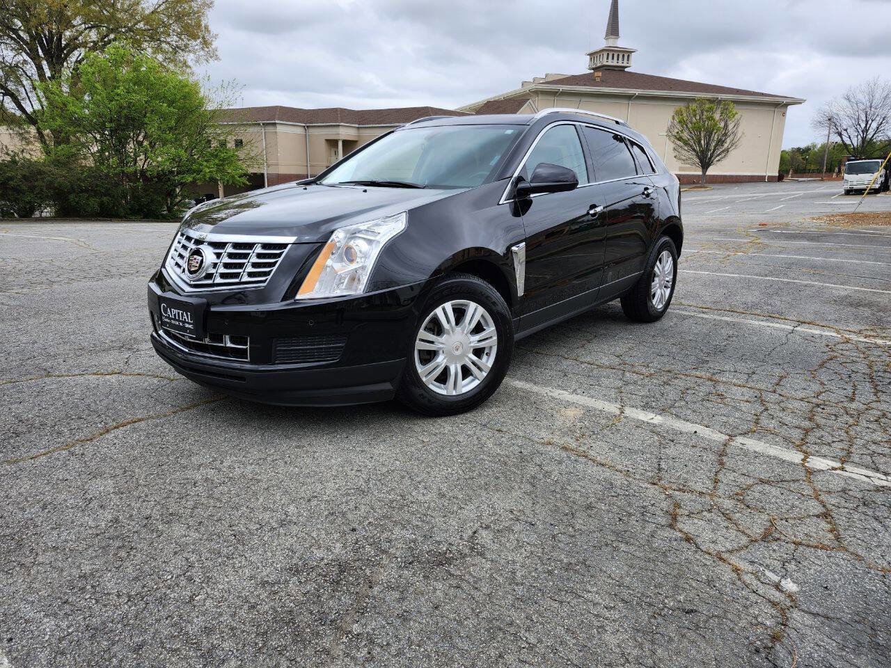 Used 2016 Cadillac SRX Luxury image 3