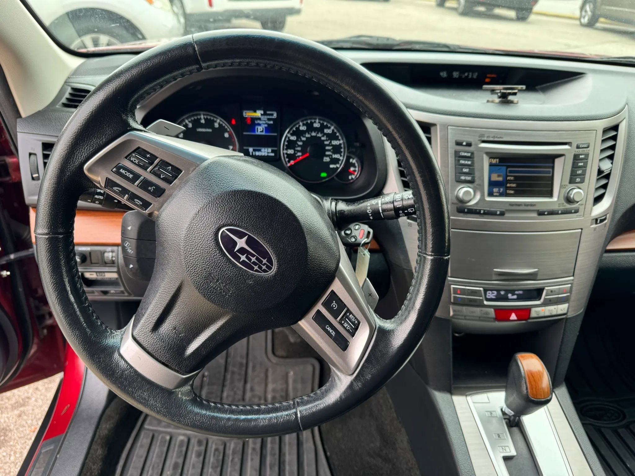 Used 2014 Subaru Outback 2.5i Limited w/ Moonroof Package AWD/4WD image 16