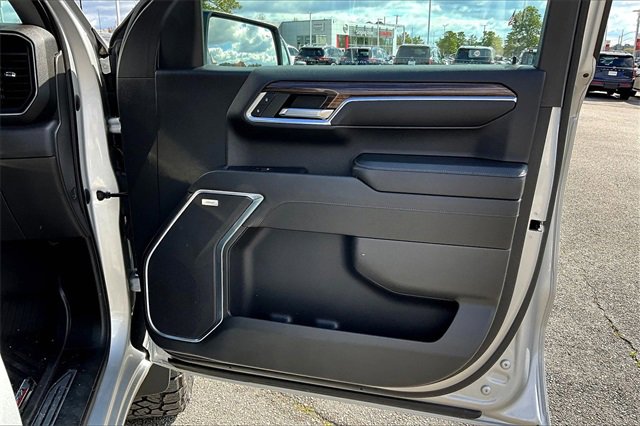 Used 2022 Chevrolet Silverado 1500 LT Trail Boss w/ Convenience Package II image 27