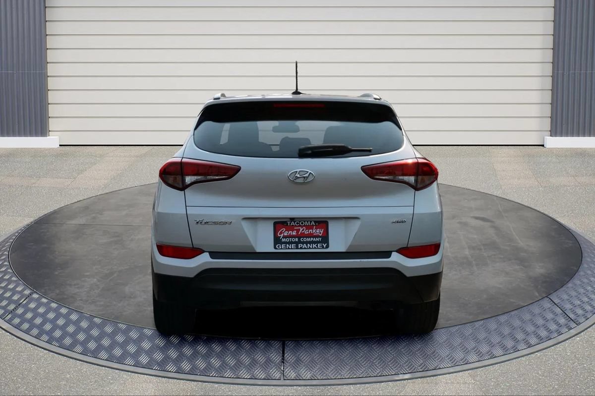 Used 2017 Hyundai Tucson SE w/ SE Popular Package 02 AWD/4WD image 6