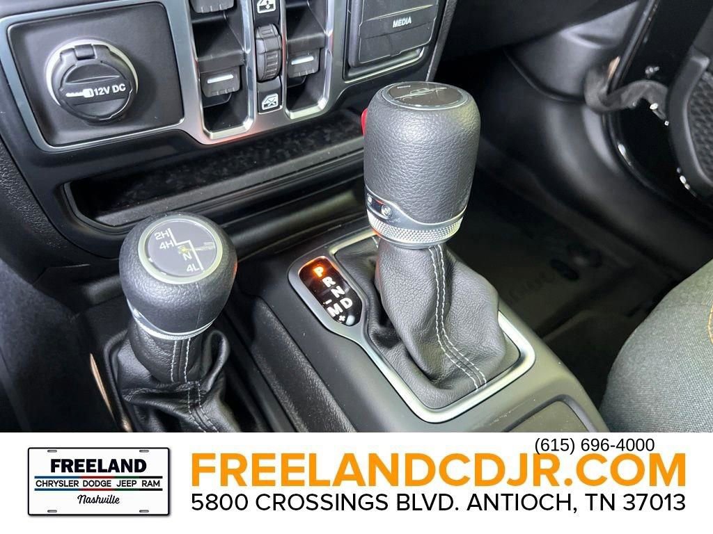 New 2025 Jeep Gladiator Sport AWD/4WD image 13