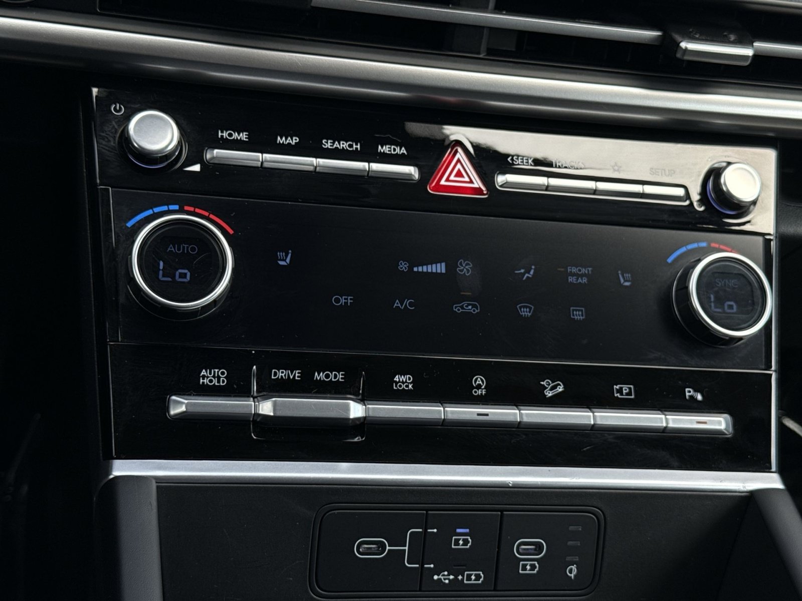 Certified 2026 Hyundai Santa Fe SEL AWD/4WD image 21