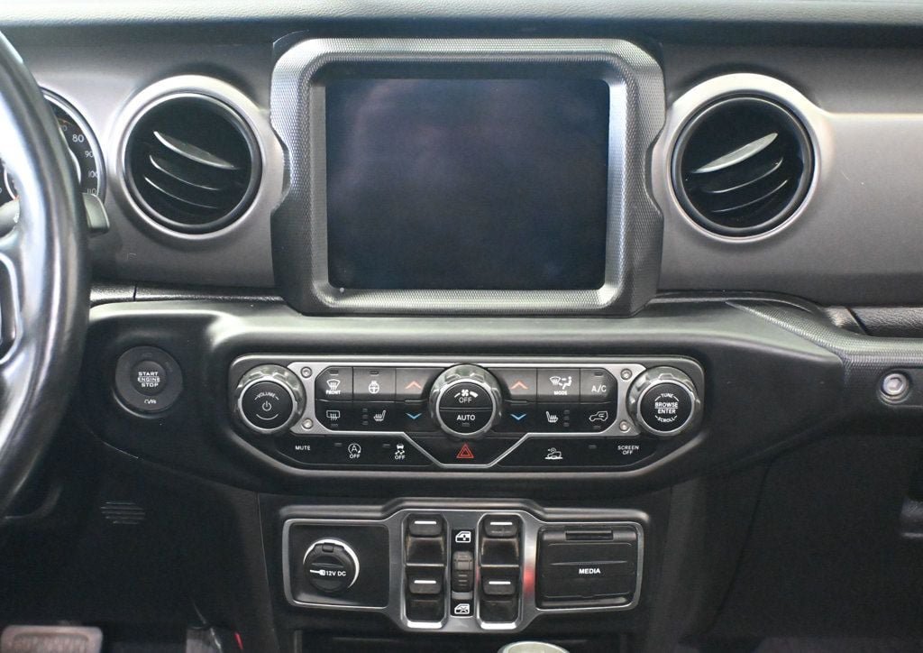 Used 2023 Jeep Gladiator Sport AWD/4WD image 17