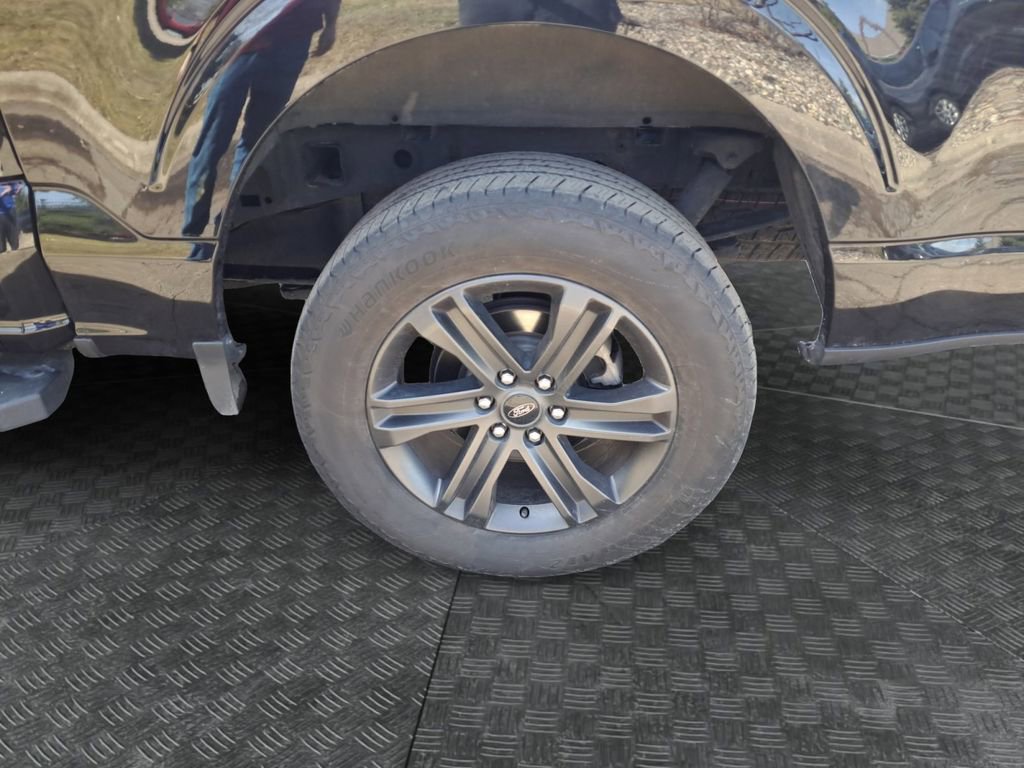 Used 2021 Ford F150 Lariat image 14