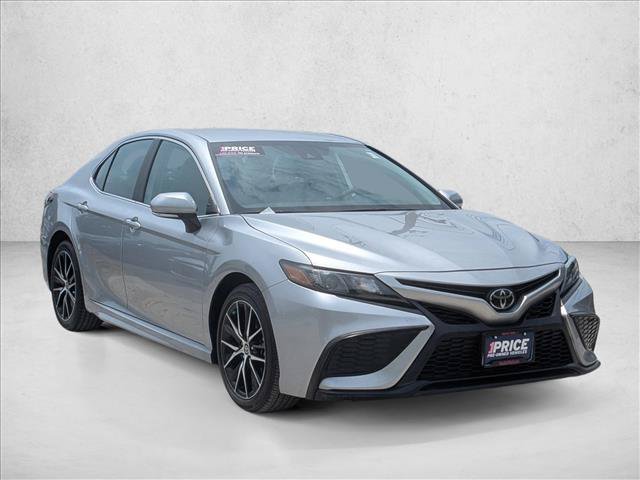 Used 2024 Toyota Camry SE FWD image 3