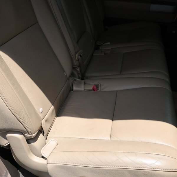 Used 2008 Toyota Sequoia Limited RWD image 27