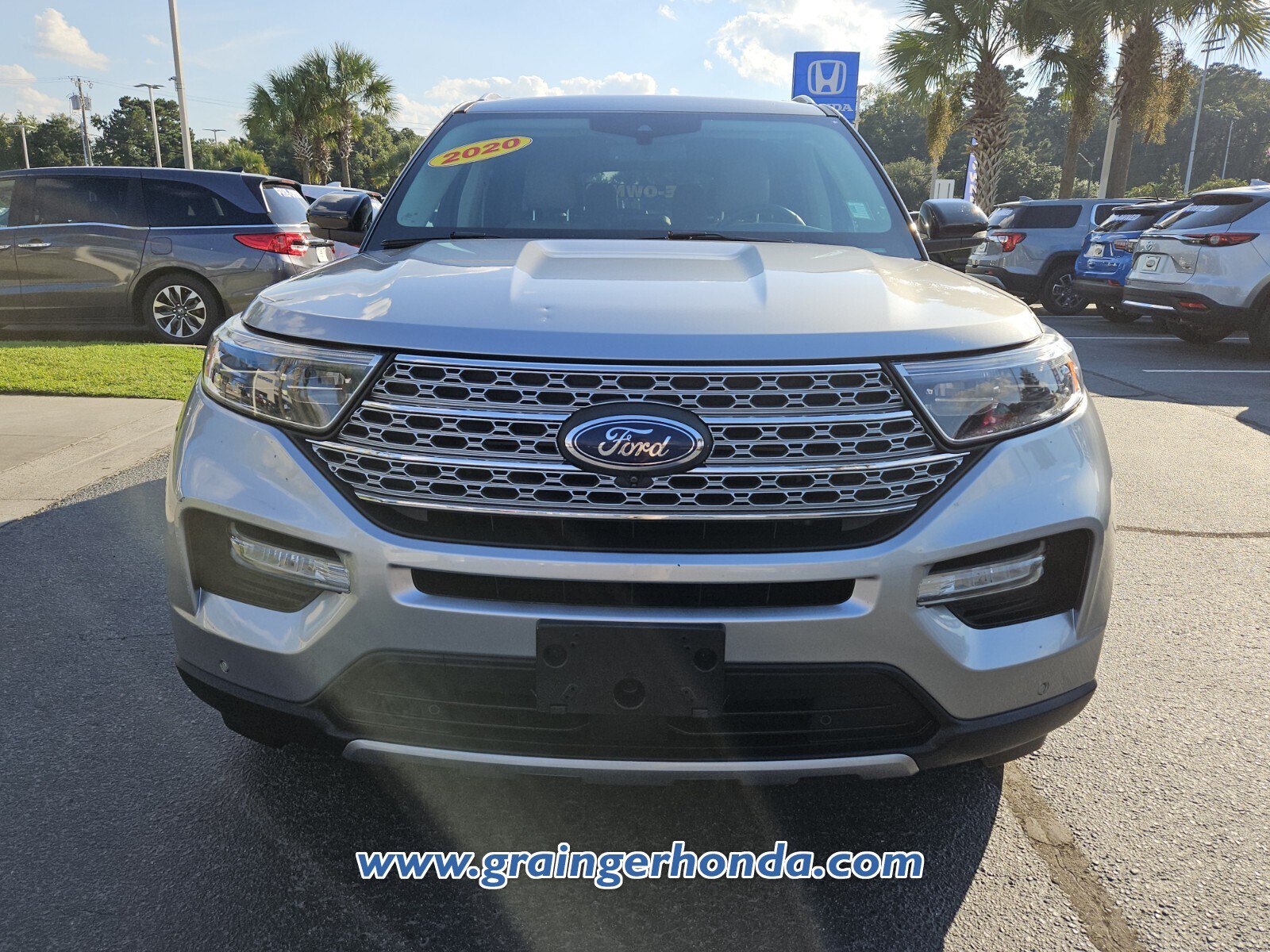 Used 2020 Ford Explorer Limited w/ Class III Trailer Tow Package RWD image 8