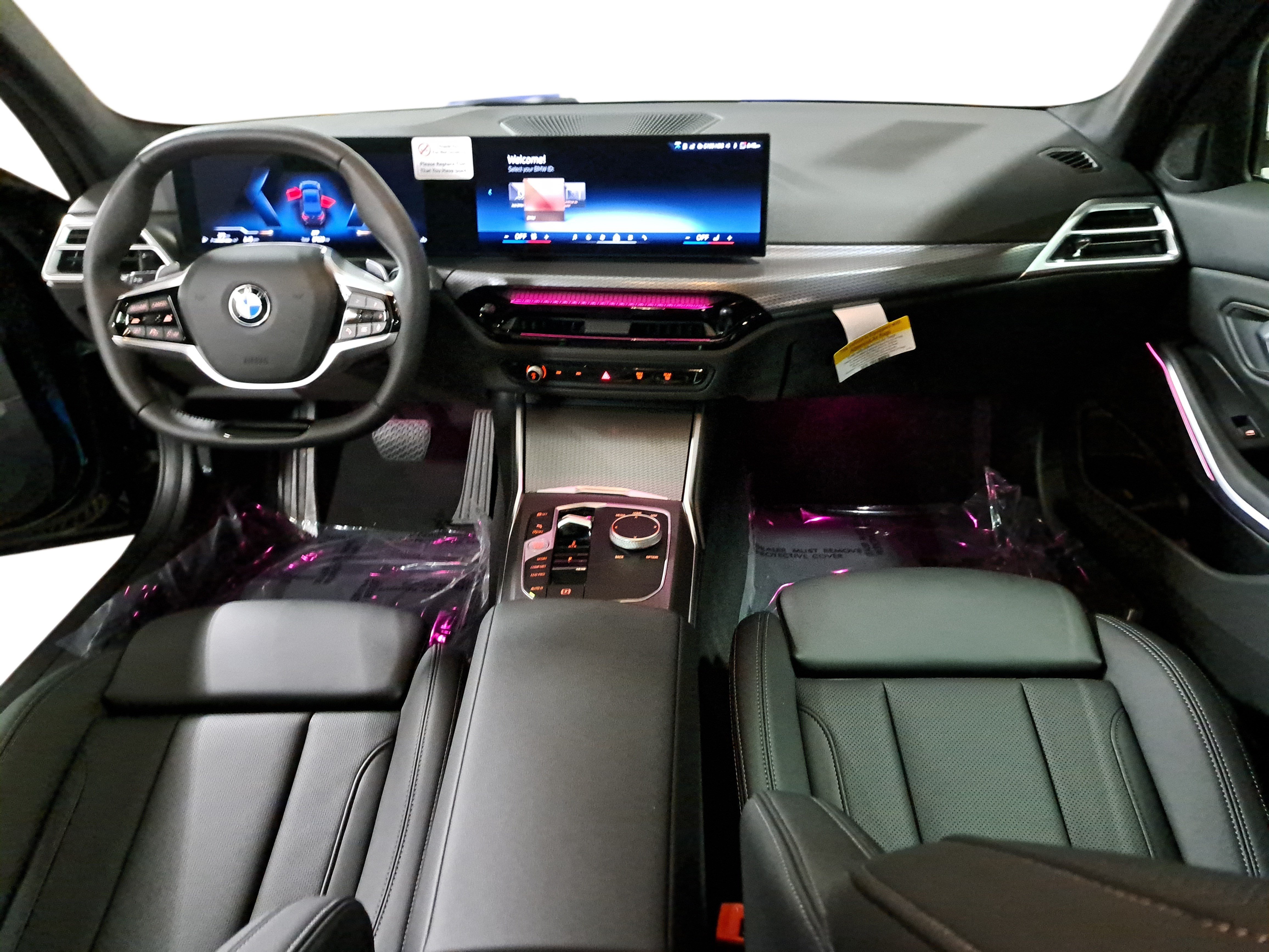Used 2025 BMW 330i xDrive Sedan w/ Convenience Package AWD/4WD image 10