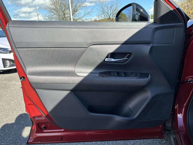 New 2026 Nissan Kicks SV image 14