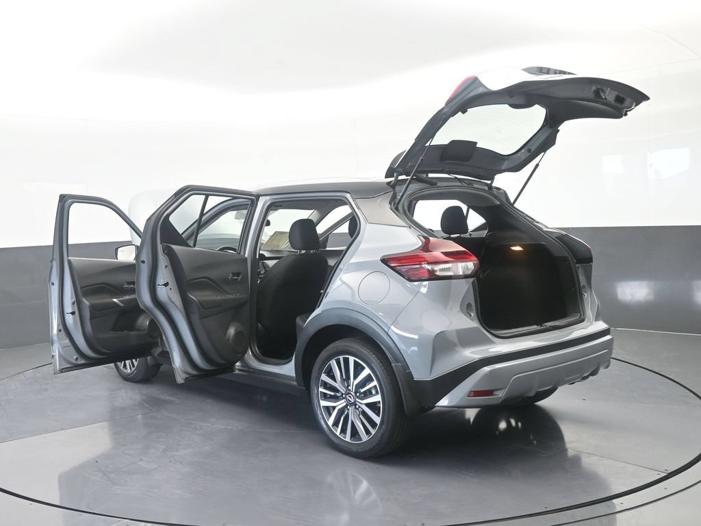 Used 2023 Nissan Kicks SV FWD image 74
