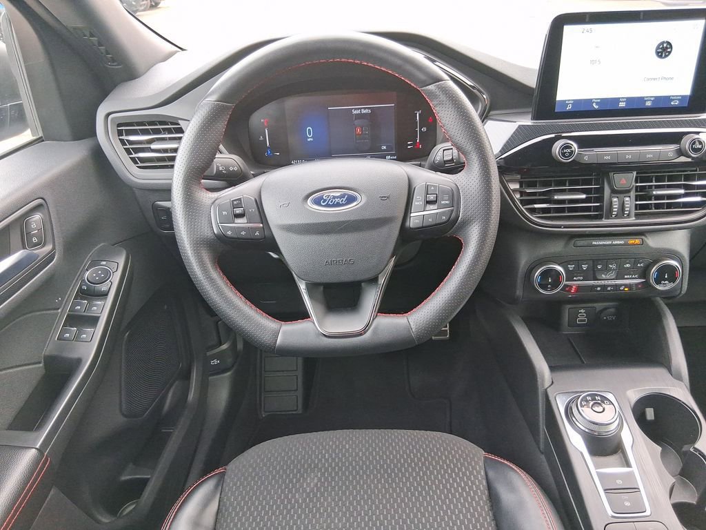 Used 2024 Ford Escape ST-Line image 13