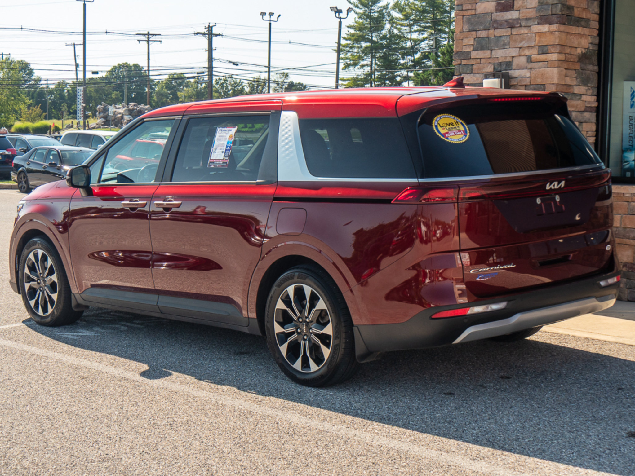 Used 2022 Kia Carnival EX FWD image 5