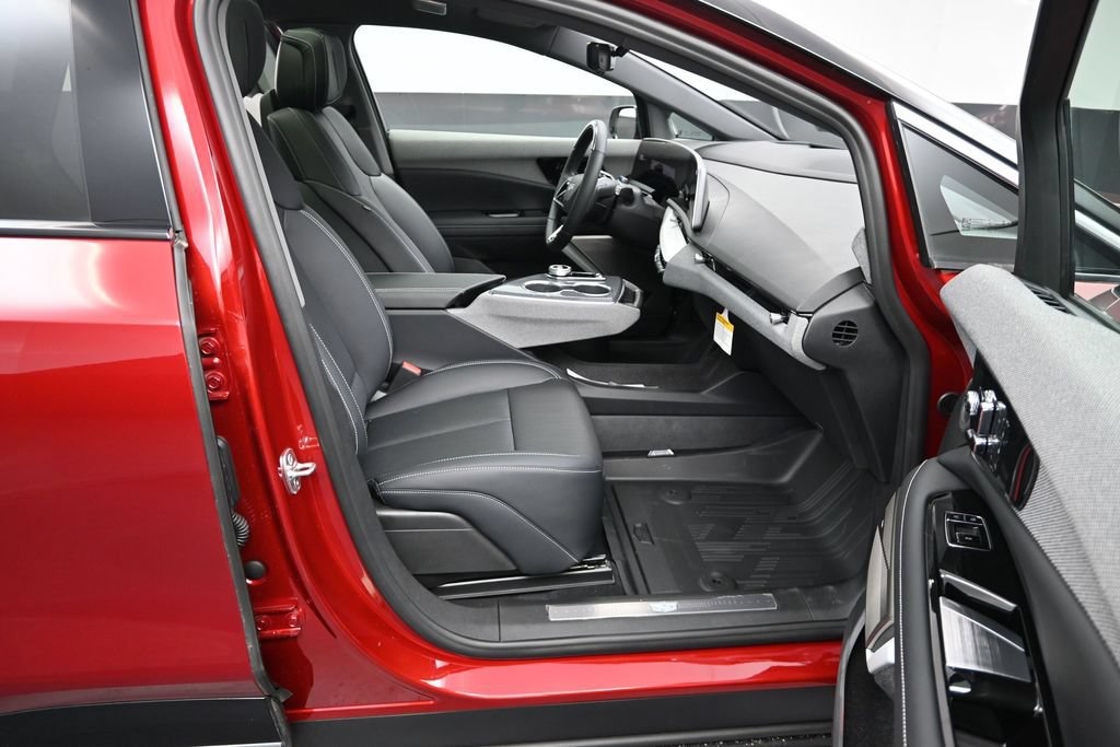 New 2027 Cadillac Optiq Premium Luxury w/ LPO, Floor Liner Package AWD/4WD image 21