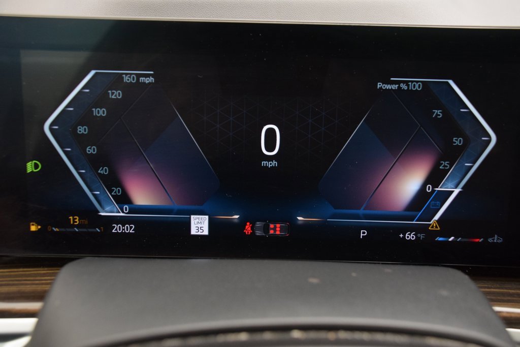 Used 2023 BMW X7 xDrive40i w/ Parking Assistance Package image 26