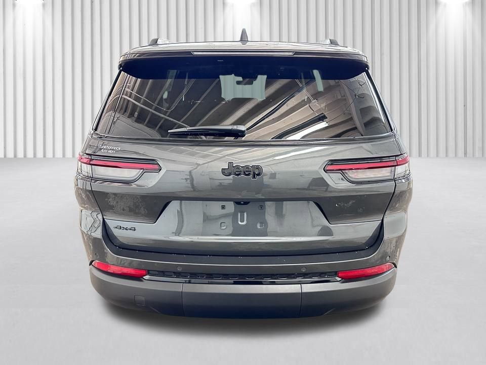 New 2025 Jeep Grand Cherokee L Altitude image 6