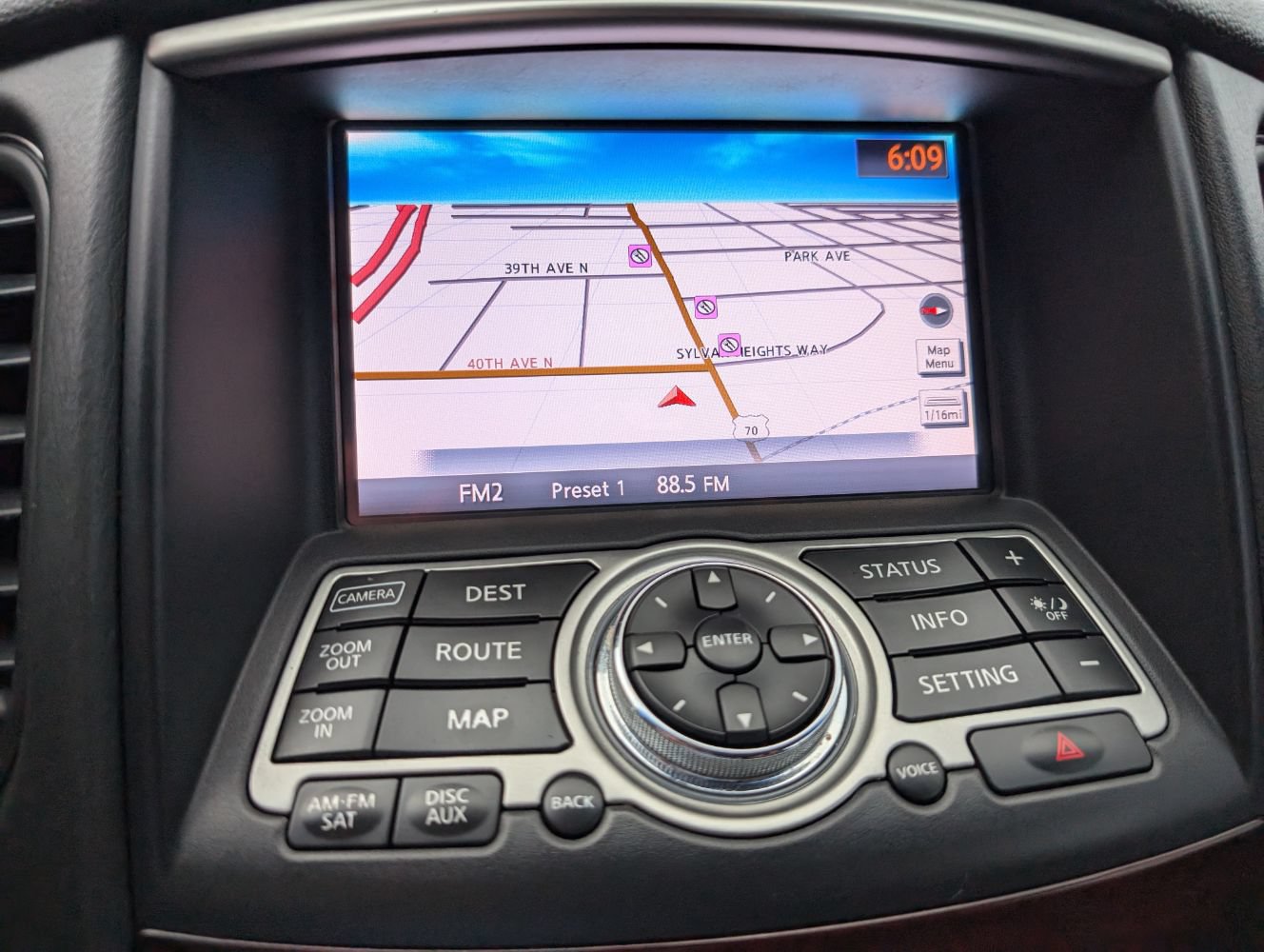 Used 2017 INFINITI QX50 2WD w/ Premium Plus Package image 21