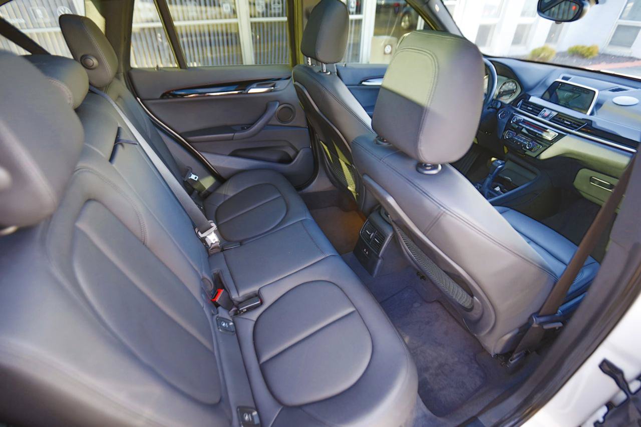 Used 2018 BMW X1 xDrive28i AWD/4WD image 18