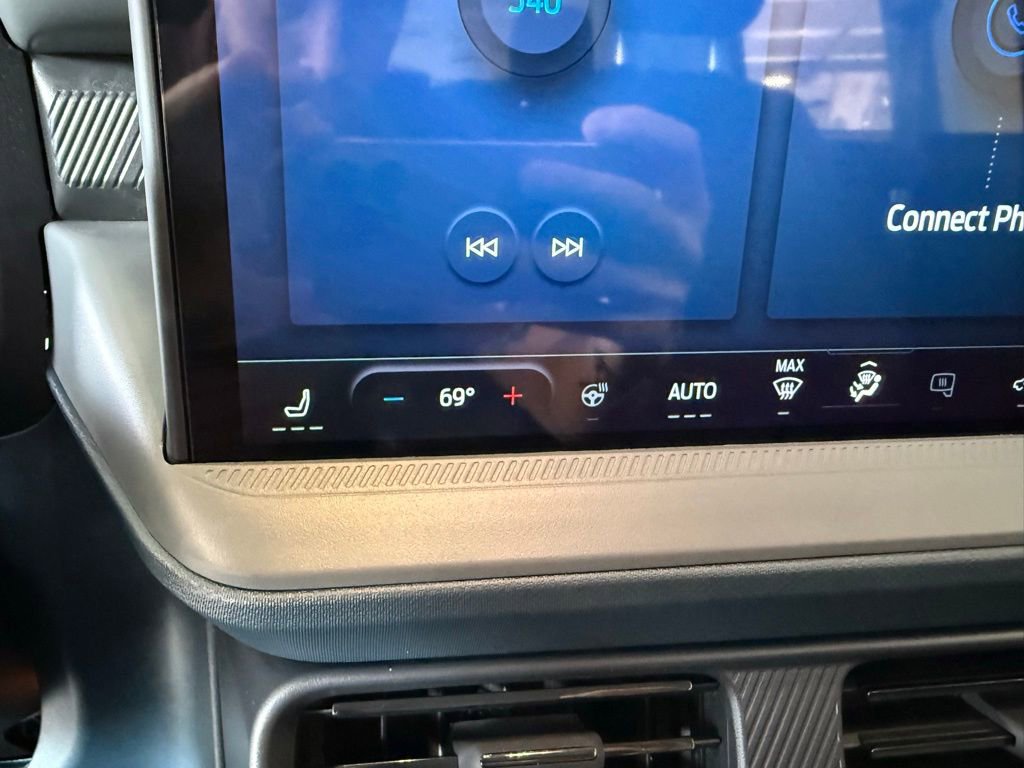 New 2025 Ford Maverick XLT w/ XLT Luxury Package image 21