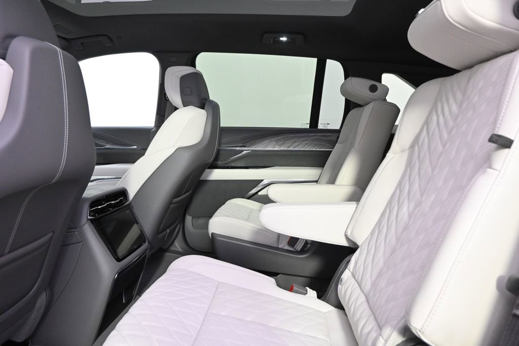 New 2026 Cadillac Escalade IQ Sport 1 w/ LPO, Floor Liner Package image 20