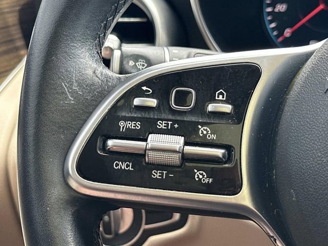 Used 2021 Mercedes-Benz GLC 300 image 27