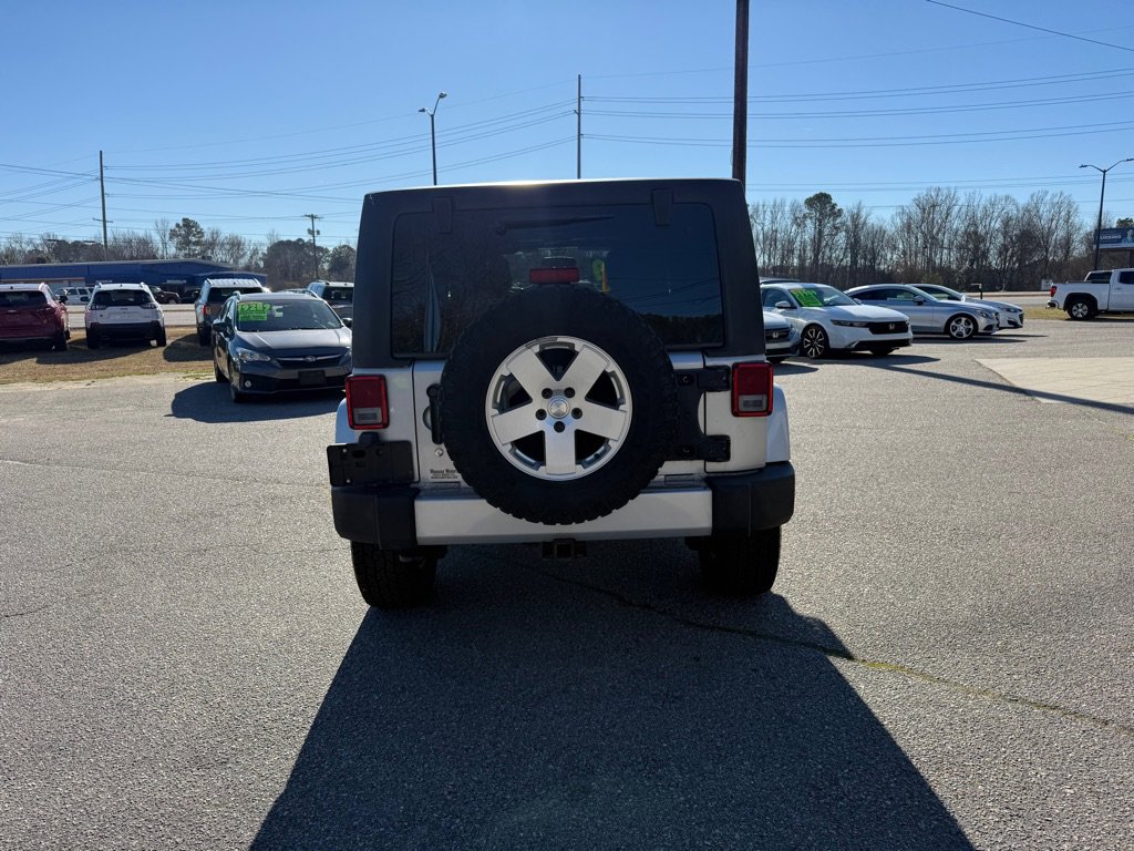 Used 2012 Jeep Wrangler Unlimited Sahara w/ Connectivity Group AWD/4WD image 4