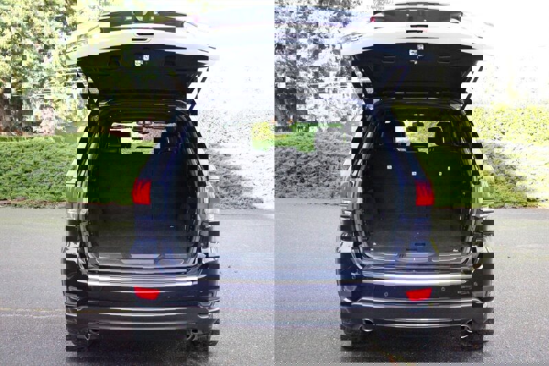 Used 2018 Jeep Grand Cherokee Limited image 18