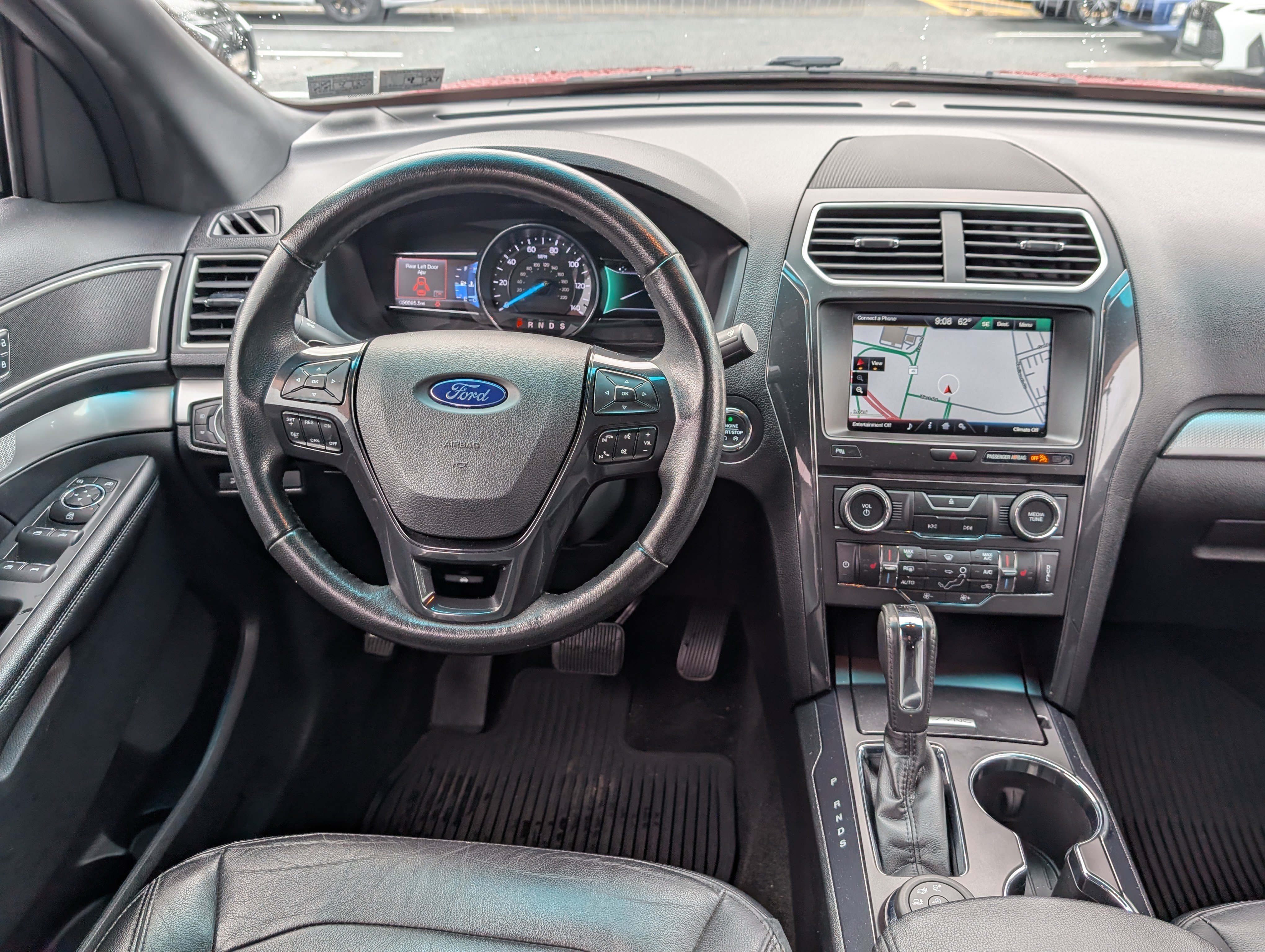 Used 2016 Ford Explorer XLT w/ Equipment Group 202A AWD/4WD image 18