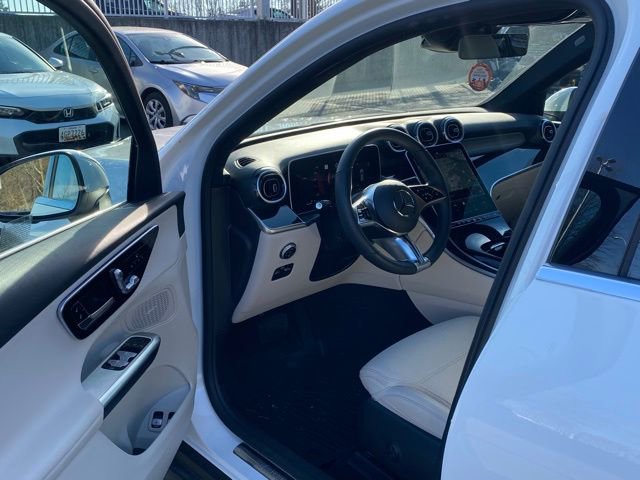 Used 2025 Mercedes-Benz GLC 350e GLC 350e image 15