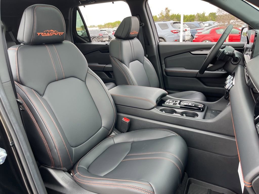 Certified 2025 Honda Pilot TrailSport image 32