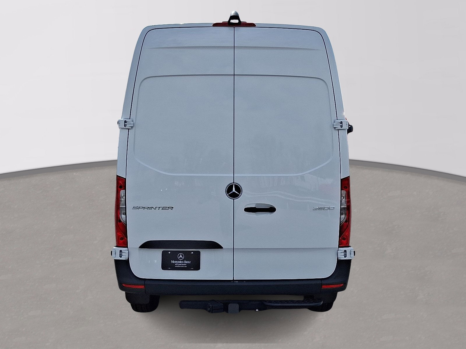 Used 2024 Mercedes-Benz Sprinter 2500 image 5