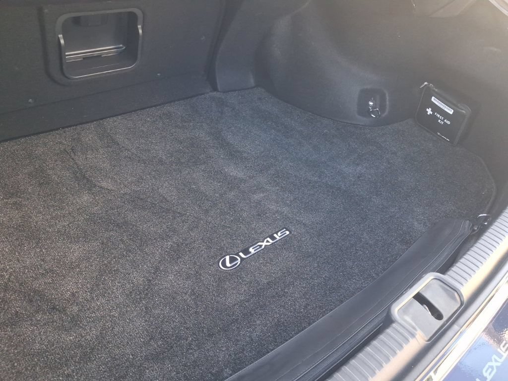Used 2019 Lexus ES 350 Ultra Luxury w/ Accessory Package 2 FWD image 12