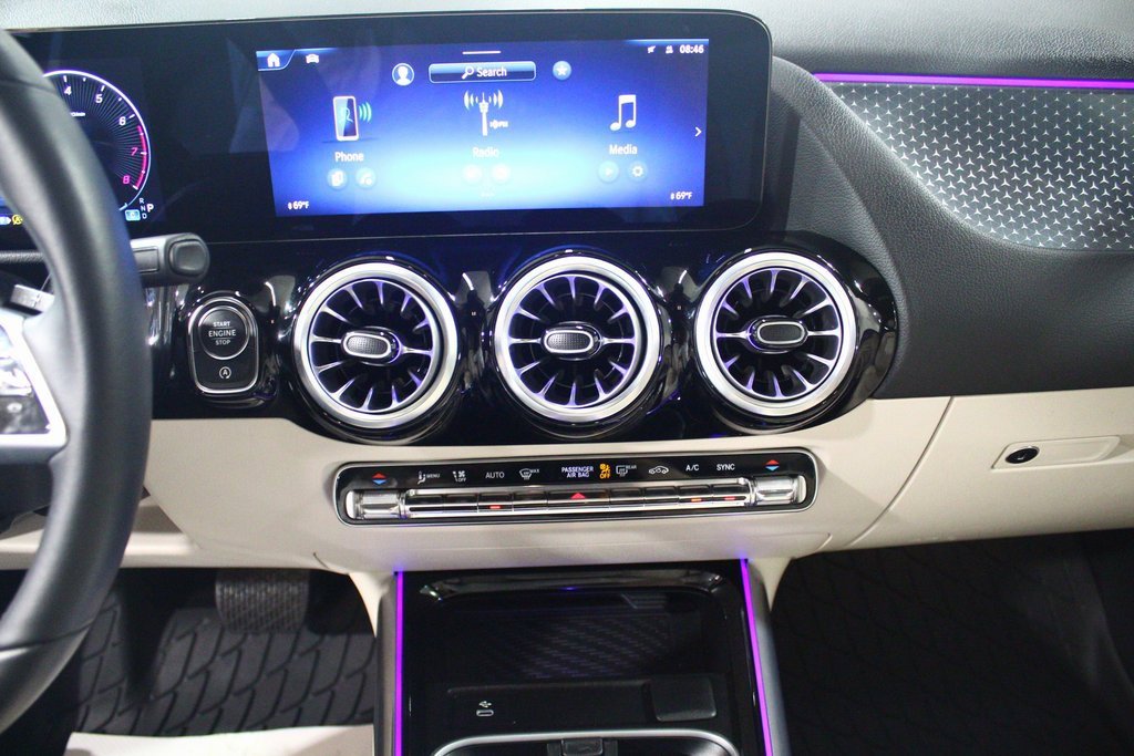 Used 2025 Mercedes-Benz GLA 250 4MATIC image 19