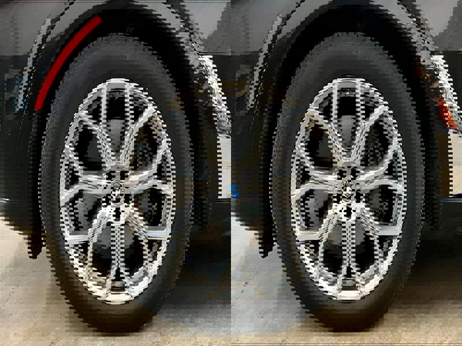 Used 2025 BMW X7 xDrive40i image 11