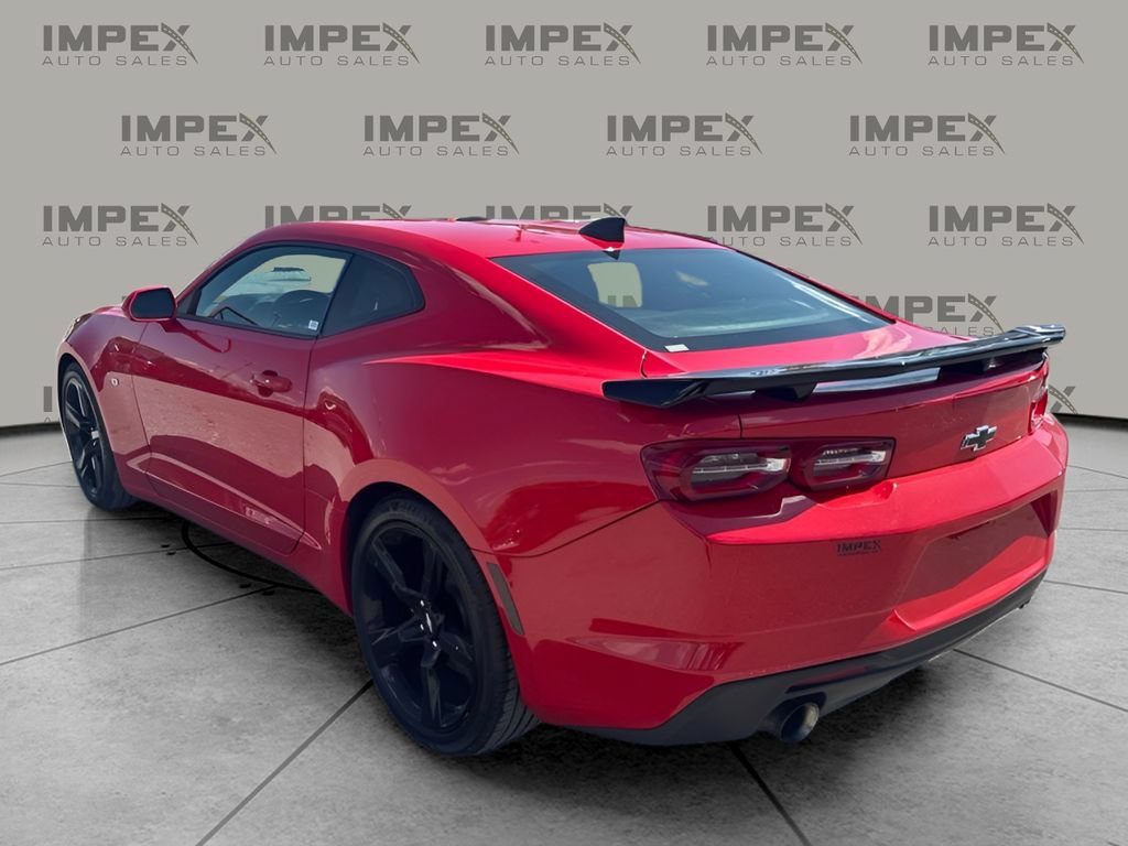 Used 2019 Chevrolet Camaro LT RWD image 3