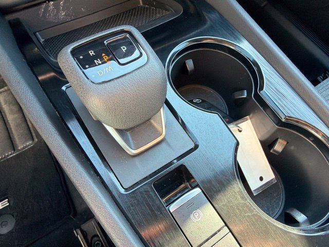 Used 2023 Nissan Rogue SV AWD/4WD image 20