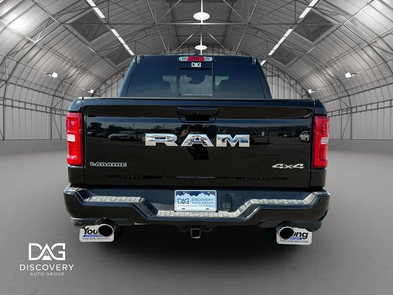 Used 2026 RAM 1500 Laramie AWD/4WD image 4