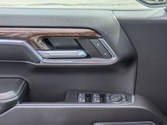 Used 2024 GMC Sierra 1500 Elevation image 12