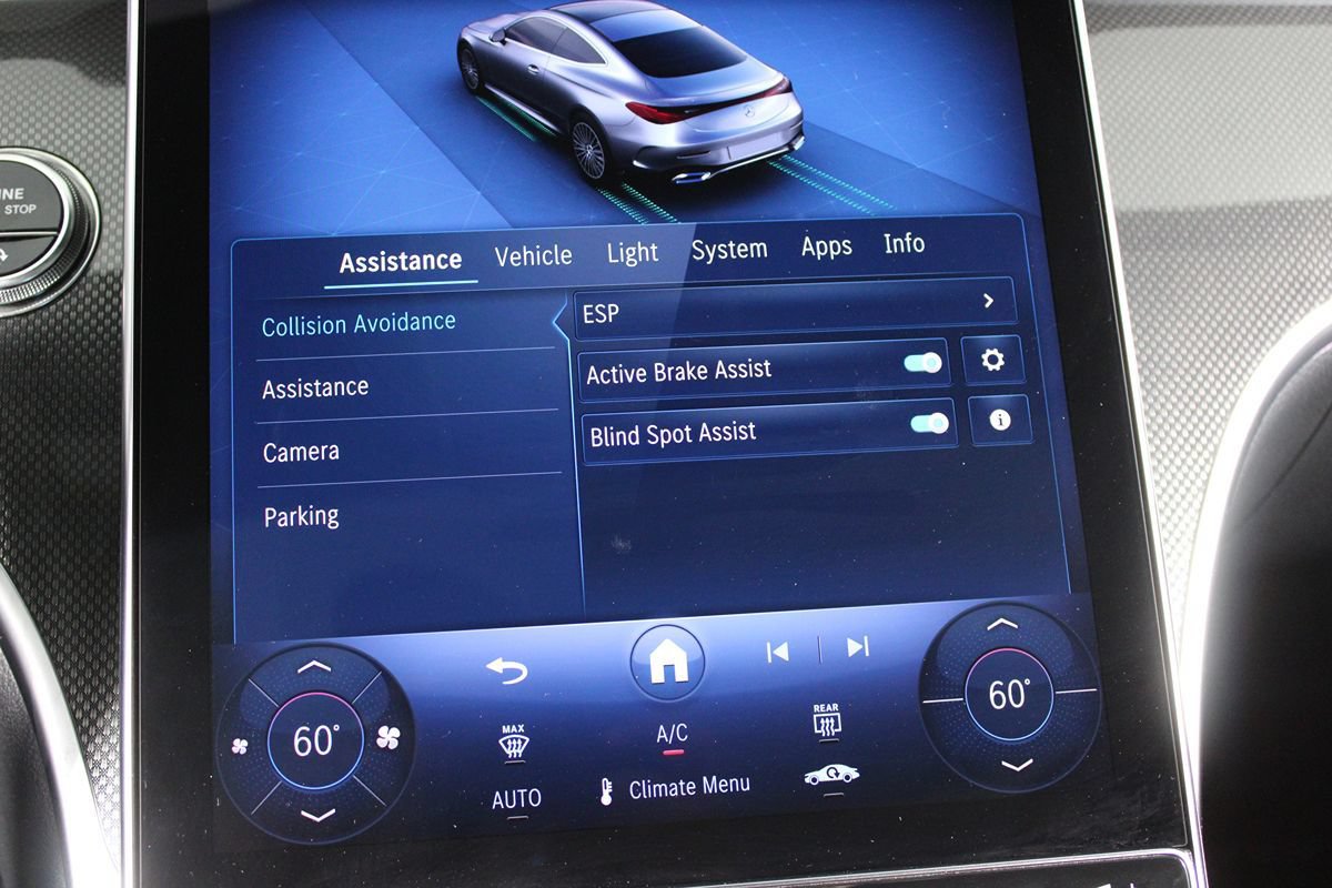 Used 2025 Mercedes-Benz CLE 300 4MATIC Coupe image 18
