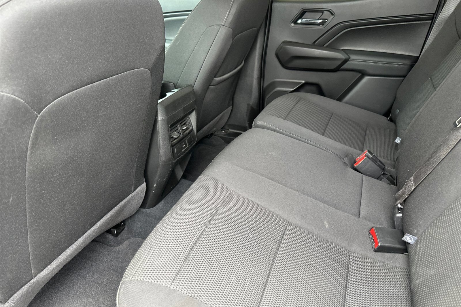 Used 2025 GMC Canyon Elevation RWD image 12