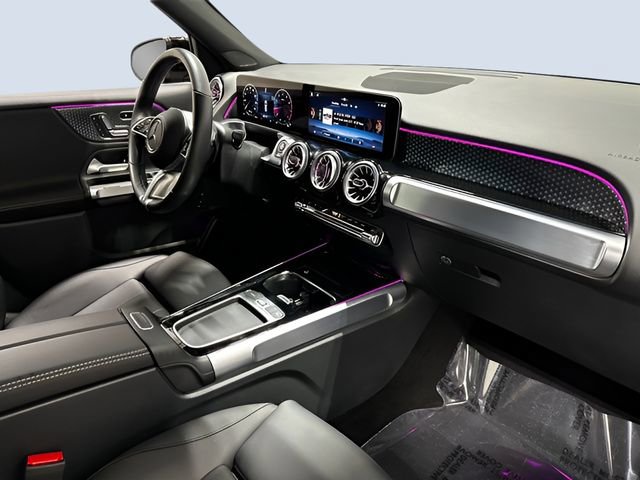 Used 2025 Mercedes-Benz GLB 250 4MATIC image 12