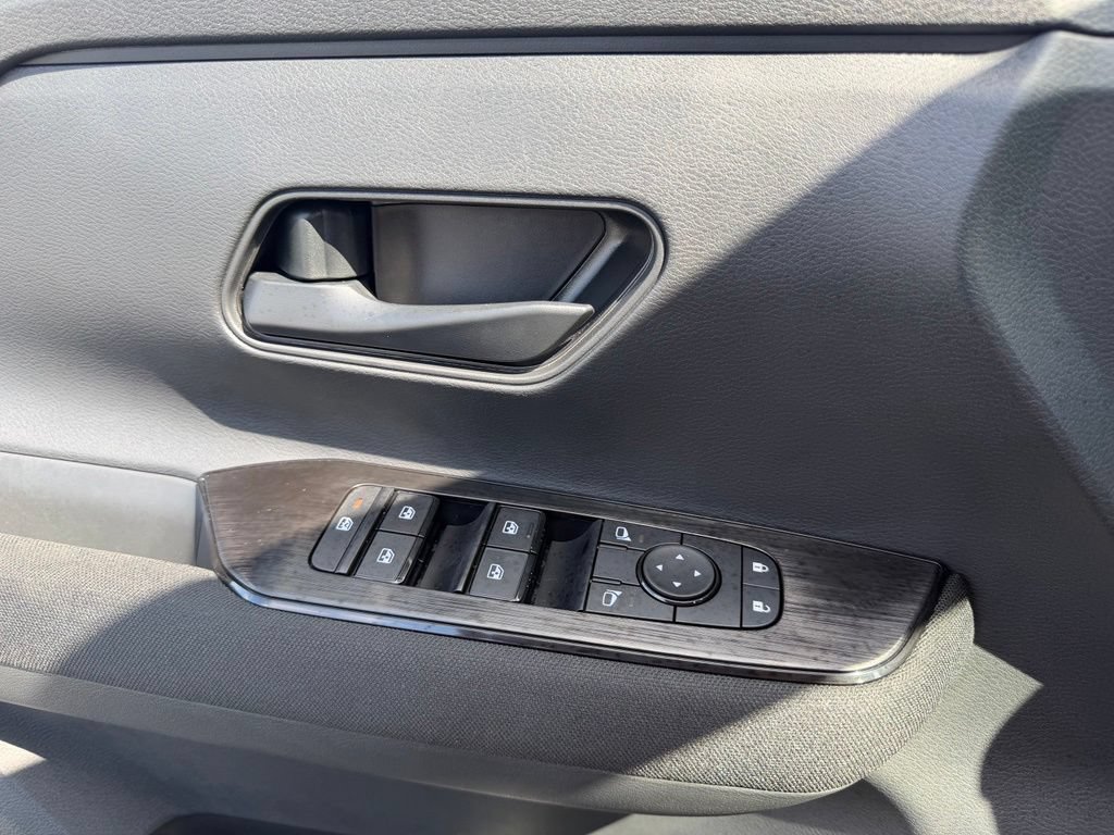 New 2026 Nissan Kicks S FWD image 12