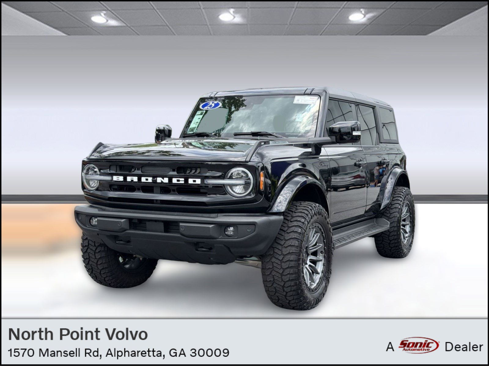 Used 2025 Ford Bronco Outer Banks AWD/4WD image 1